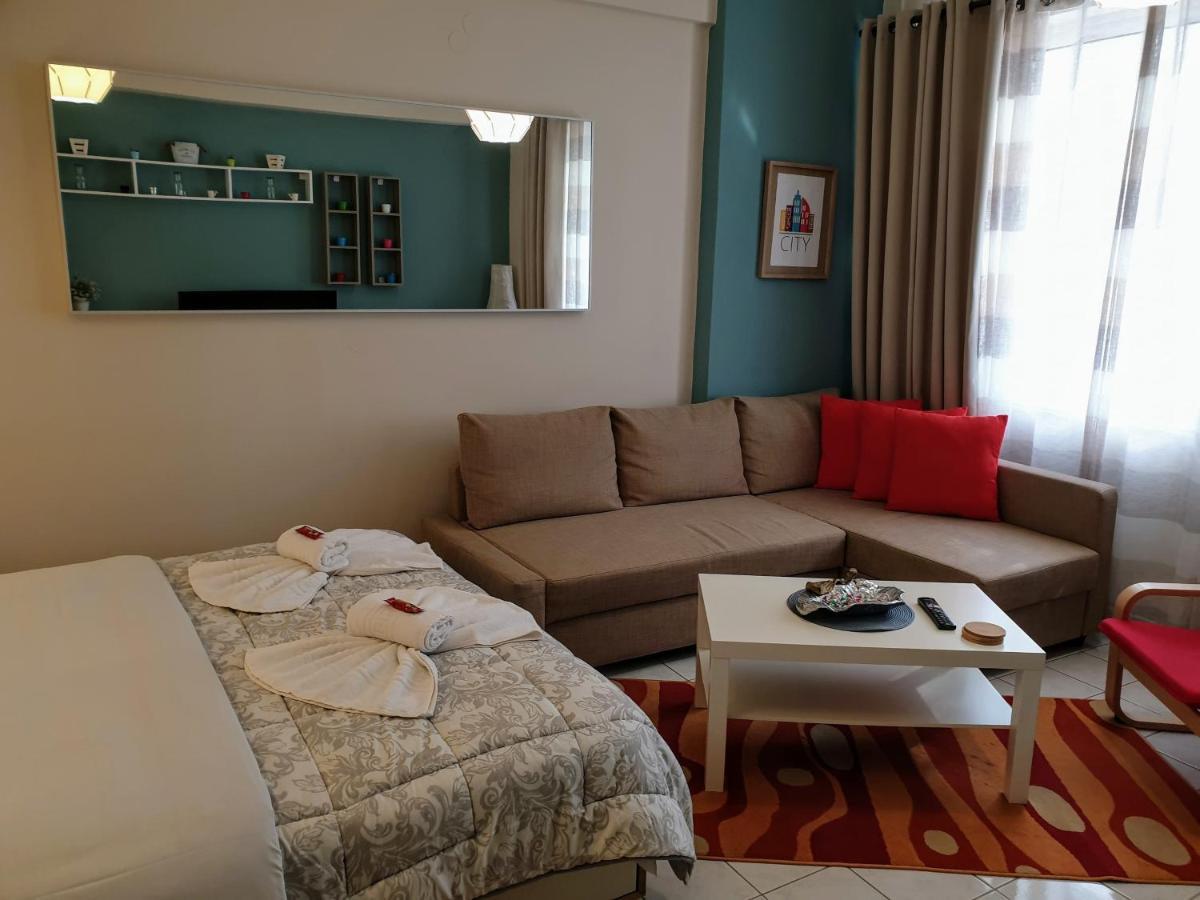 City House 3 Каламата Екстериор снимка